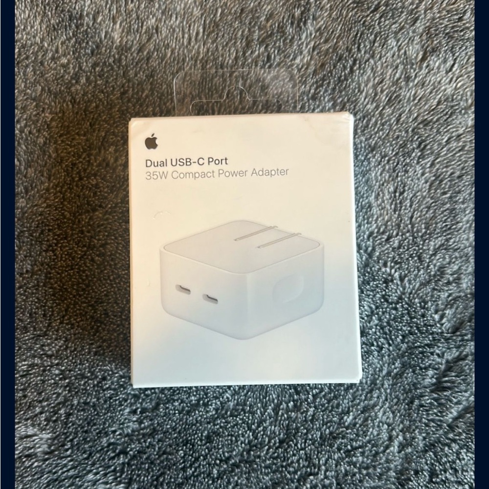 Apple 35W Dual USB-C Port Compact Power Adapter